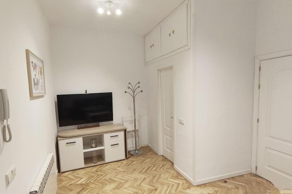 Lovely Apartment In Madrid Center Ngoại thất bức ảnh
